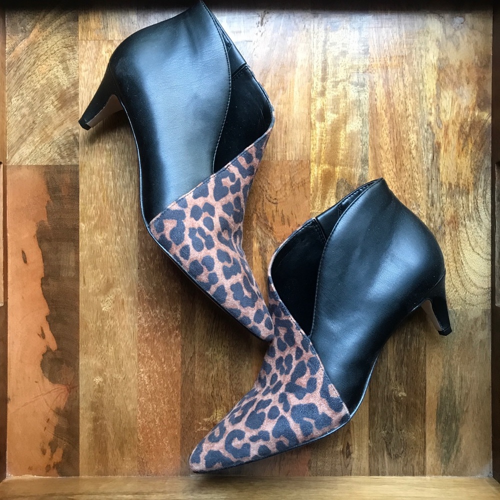 JessicaSimpson Kitten Heeled Booties